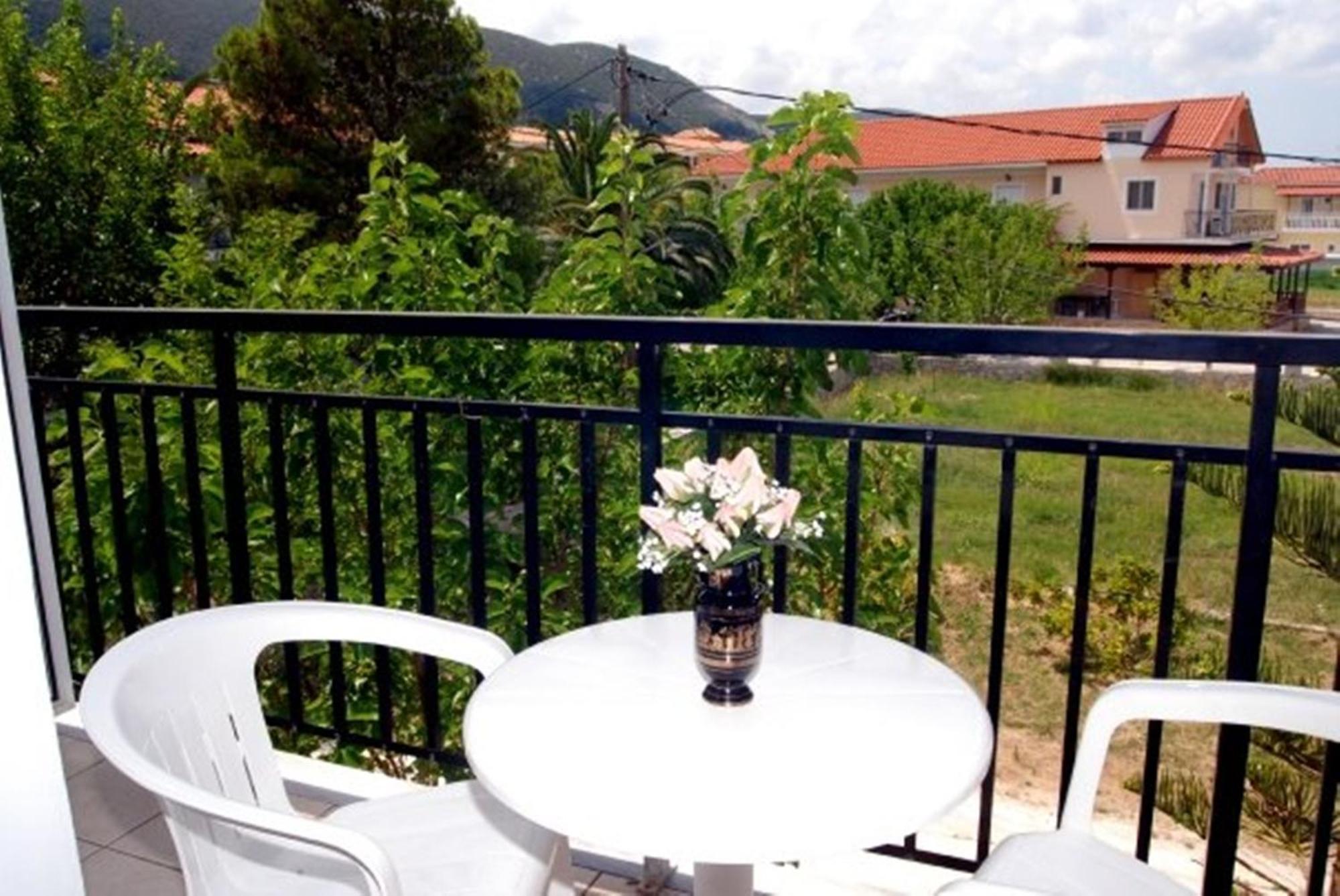 Anthi Studios & Apartments Alykes  Rum bild